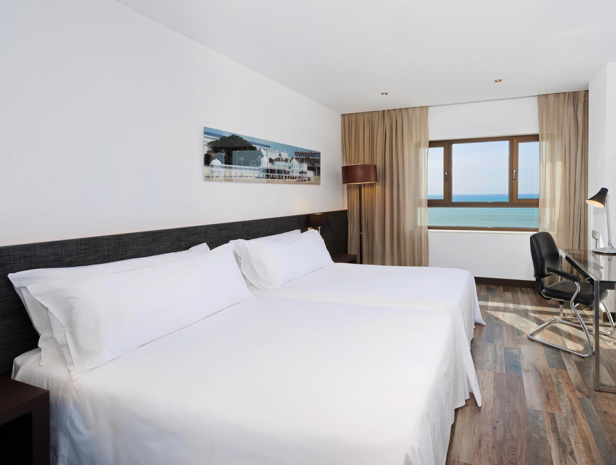 Hotel Cadiz Paseo Del Mar, Affiliated By Melia Luaran gambar