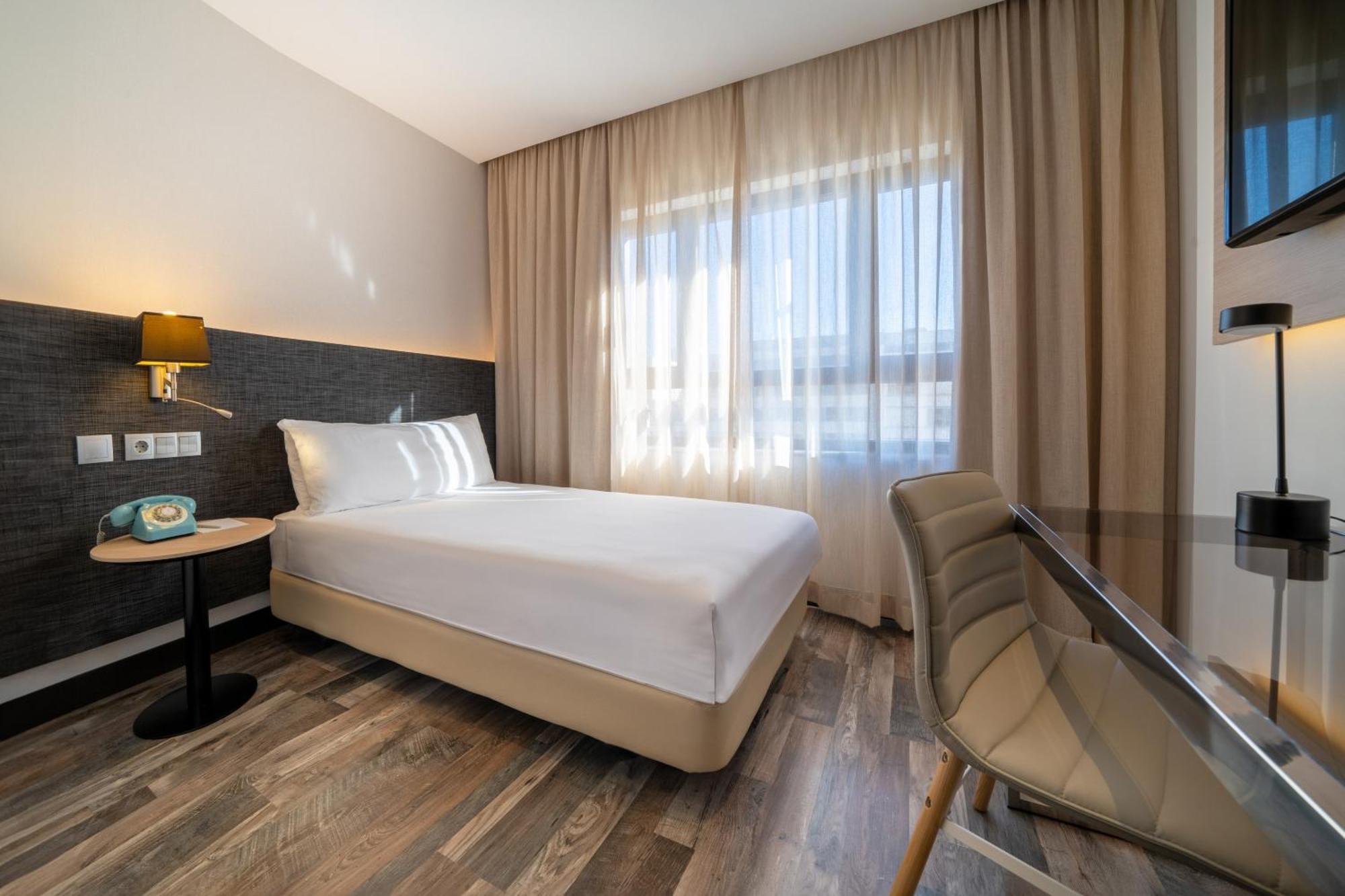 Hotel Cadiz Paseo Del Mar, Affiliated By Melia Luaran gambar
